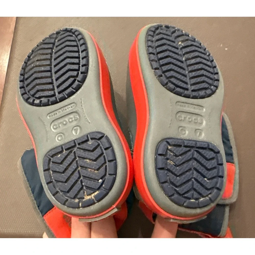Crocs Lodge Point Children kids 7 C7 Navy Blue‎ Orange Snow Boot 204660